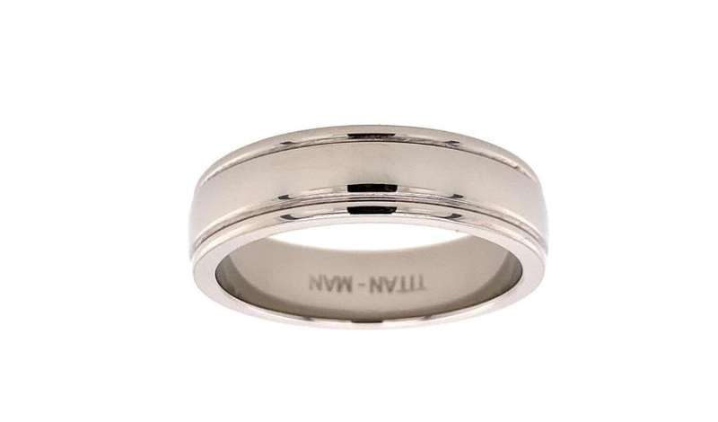 Titan Man TITANIUM BRUSHED CENTRE BEVEL EDGE RING - 7MM RD13606