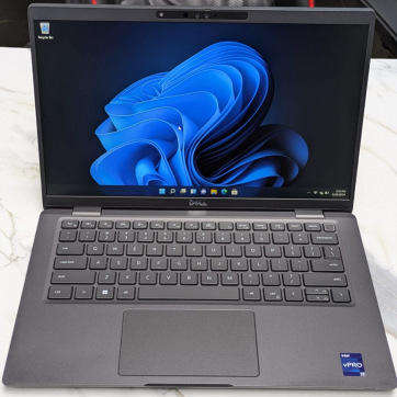 Dell Latitude 7430 14-inch Core i5-1245U 16GB RAM 512GB SSD Win 11 Pro Laptop