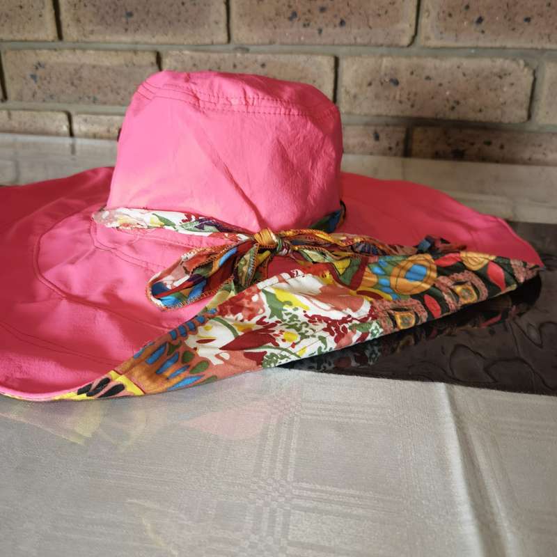Double Sided Wide Brim Sunhat Bright Pink