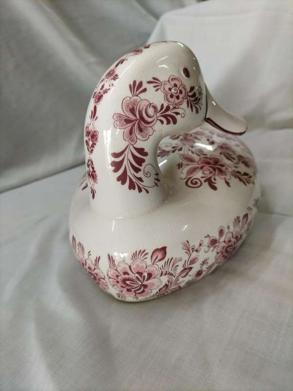 Authentic Vintage Oude Molen Fabrik B.V. M Delft Holland Red Floral Porcelain Duck Figurine