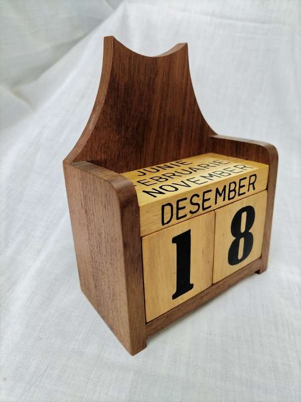 Handcrafted Wooden Perpetual Calendar - Yellow Wood & Kiaat - Timeless Desk Decor & Gift