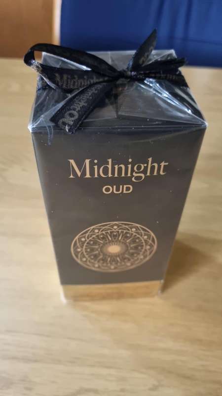 Midnight Oud 100ml Eau De Parfum by Fragrance World