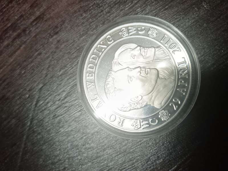 Prince Willian and Kate Middleton Royal Wedding Coin UNC (Sealed in Capsule)