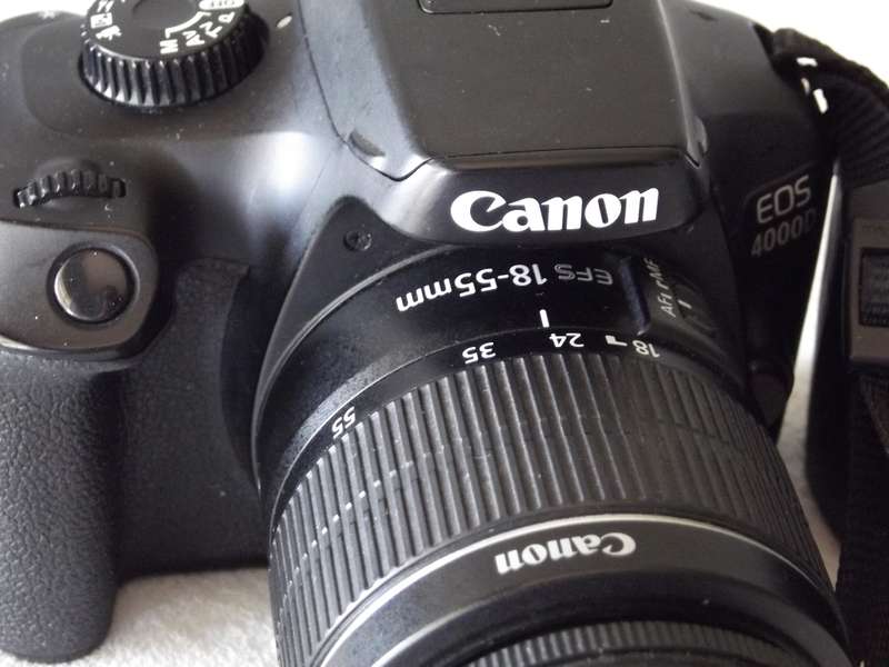 Fujifilm FinePix S2950 18x Zoom / 14mp - Digital Camera