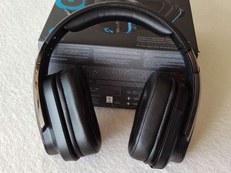 Logitech G935 - Wireless Gaming Headset (PS5/PS4/PC/Nintendo Switch)