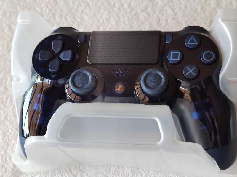500 Million Limited Edition Dualshock 4 Controller - PS4
