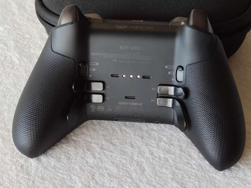 Xbox Elite Series 2 Wireless Controller - Xbox One / Windows