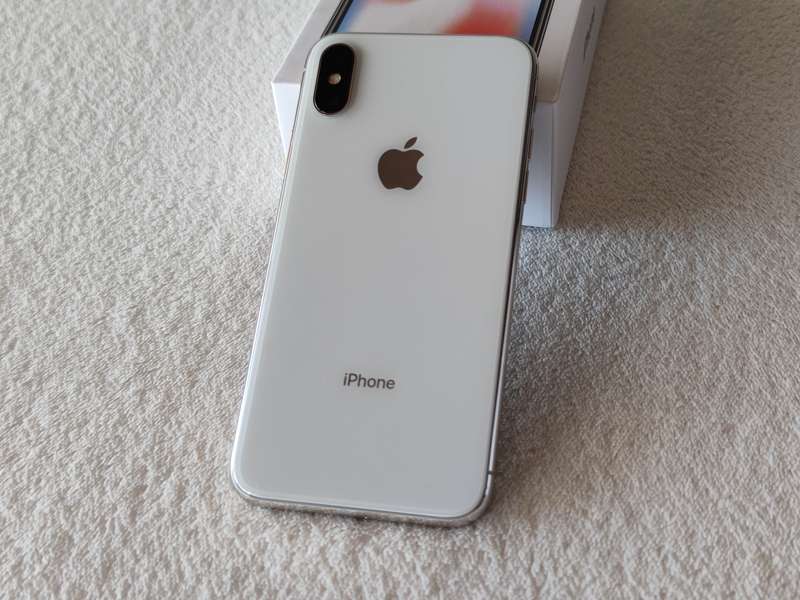 iPhone X - 256GB