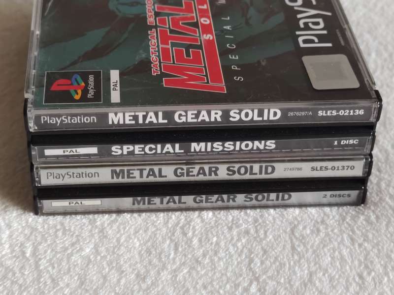 Metal Gear Solid + Metal Gear Solid Special Missions - PS1 / Playstation One Game (PAL)