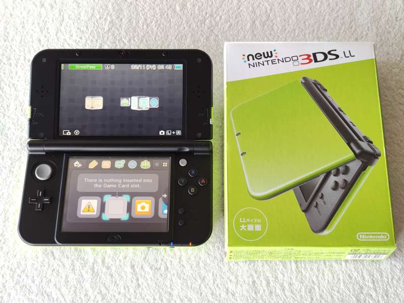 `New` Nintendo 3DS XL Console