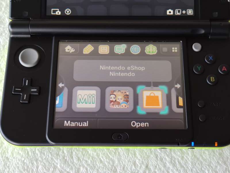 `New` Nintendo 3DS XL Console