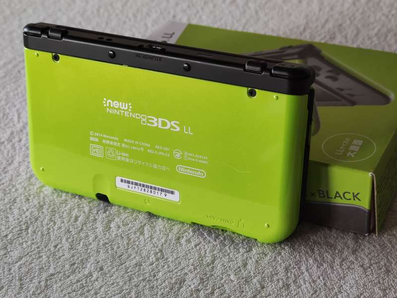 `New` Nintendo 3DS XL Console