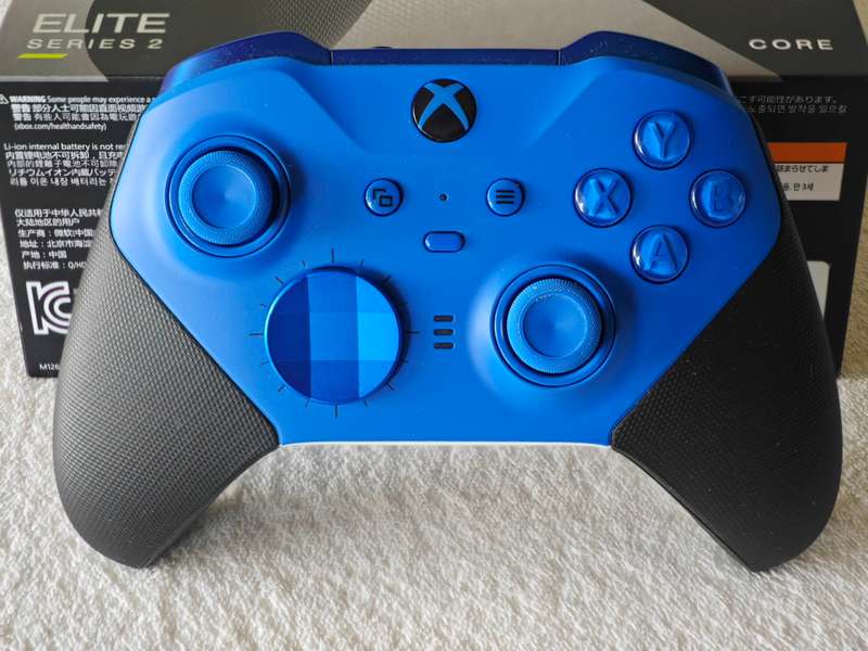 Xbox Elite Series 2 Core Wireless Controller - Xbox One / Windows