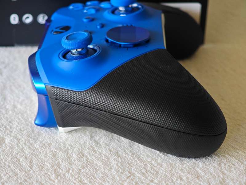 Xbox Elite Series 2 Core Wireless Controller - Xbox One / Windows
