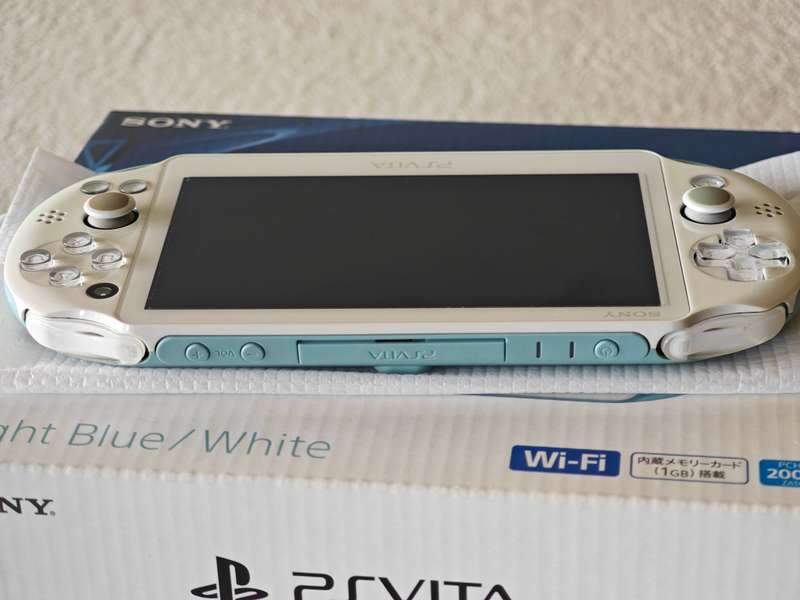 Playstation Vita Slim Console - Light Blue / White