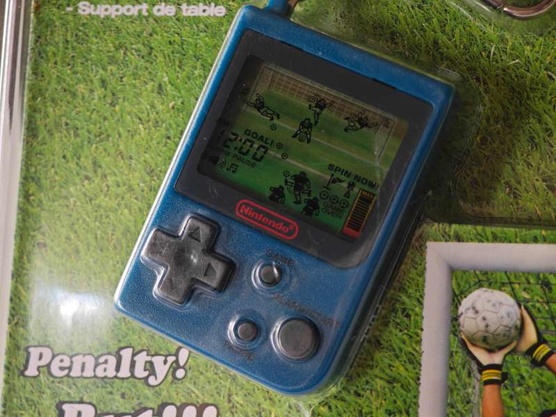Mini Classics Soccer - Game & Watch