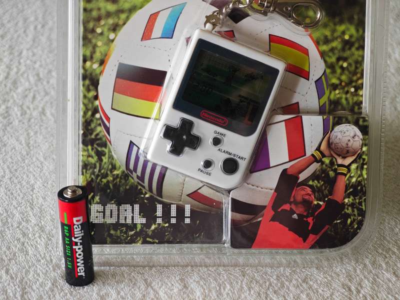 Mini Classics Soccer - Game & Watch