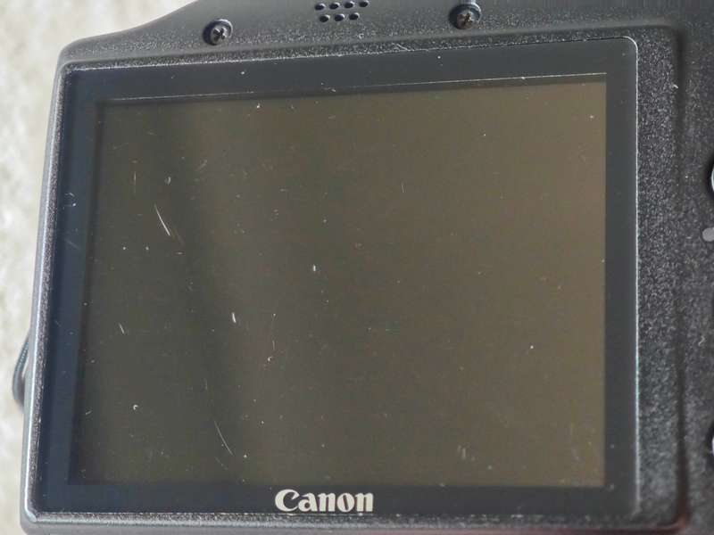 Canon PowerShot SX400 IS - 16MP / 30x Zoom -  Mini-Bridge Camera