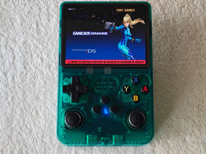 R36S Retro Handheld Video Game Console - 64GB Green