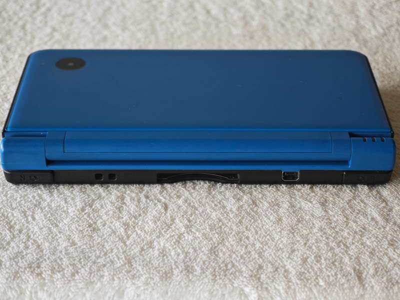 Nintendo DSi XL Console