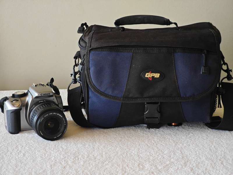 Canon EOS 350D With 18-55mm And 2GB Memory Card -  Digital SLR Camera