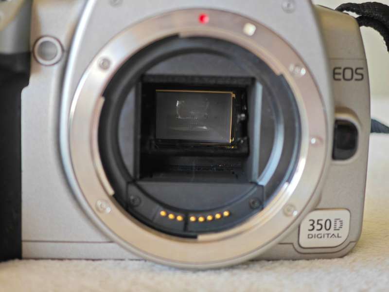 Canon EOS 350D With 18-55mm And 2GB Memory Card -  Digital SLR Camera