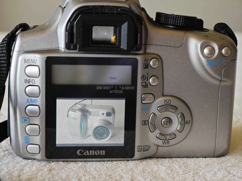 Canon EOS 350D With 18-55mm And 2GB Memory Card -  Digital SLR Camera
