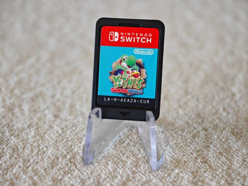 Yoshi's Crafted World - Nintendo Switch Game
