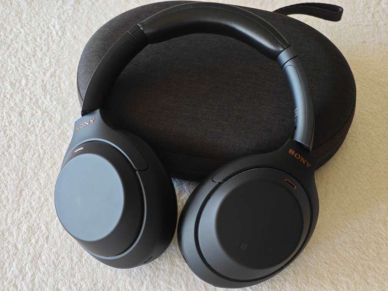 Sony WH-1000XM4 Wireless Noise Cancelling Headphones