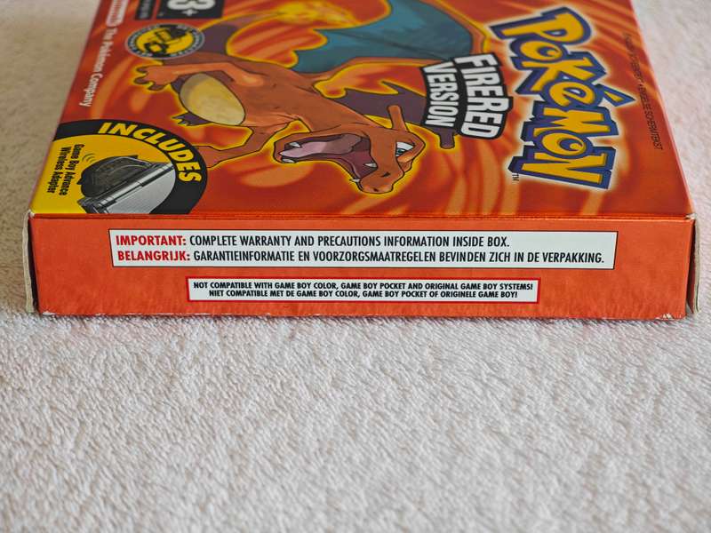 Pokemon FireRed Version - Nintendo Game Boy Advance