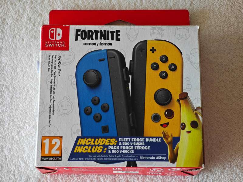 Nintendo Switch Joy-Con Controller Pair - Fortnite Edition