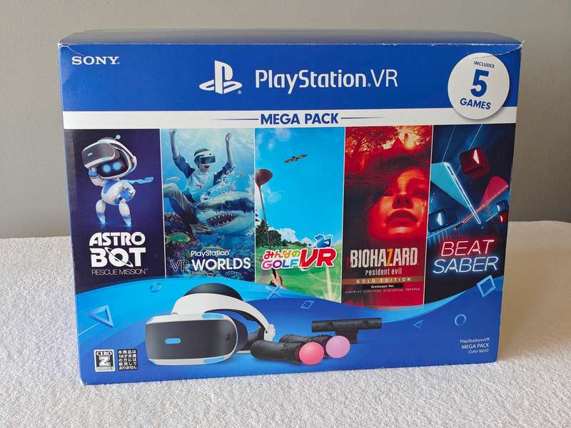 PSVR Headset + Playstation Move Controllers + Games