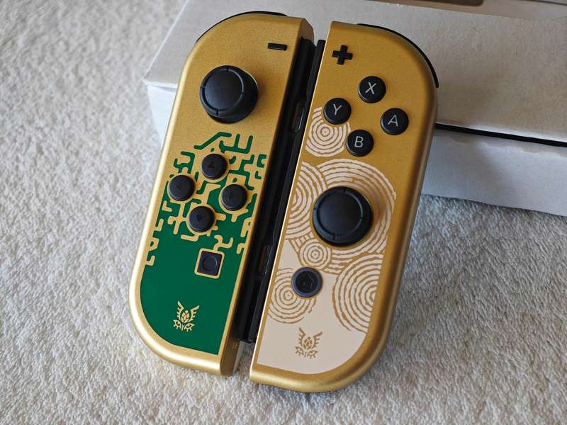 Nintendo Switch OLED Console - The Legend Of Zelda Tears Of The Kingdom Edition