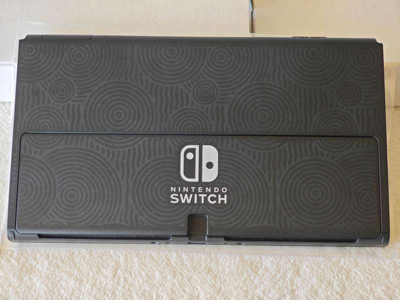 Nintendo Switch OLED Console - The Legend Of Zelda Tears Of The Kingdom Edition