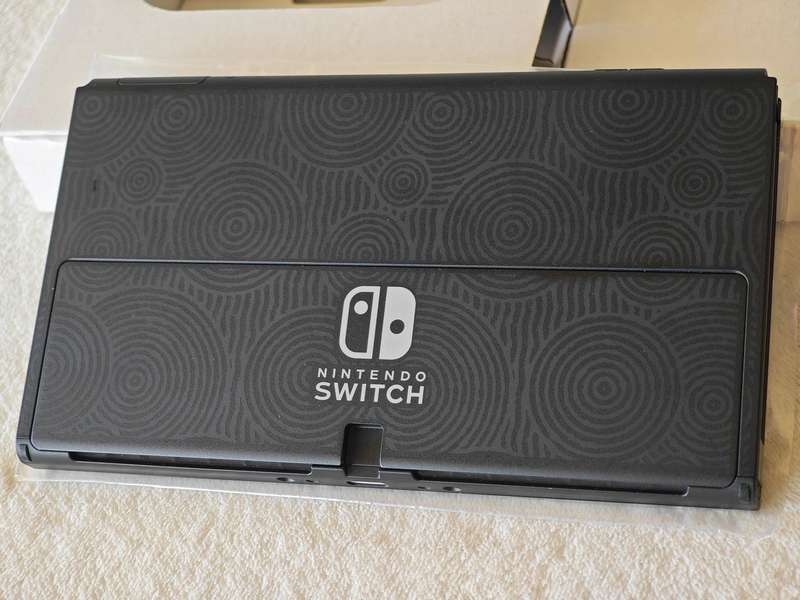 Nintendo Switch OLED Console - The Legend Of Zelda Tears Of The Kingdom Edition