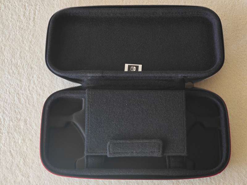 Nintendo Switch Carrying Case + 256GB Micro SD Card