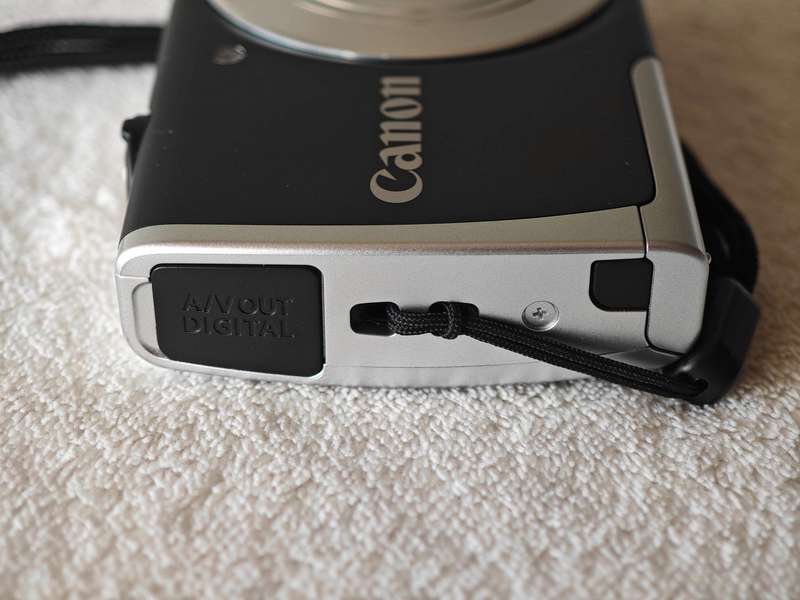 Canon PowerShot A2500 16MP / 5x Optical Zoom - Compact Digital Camera