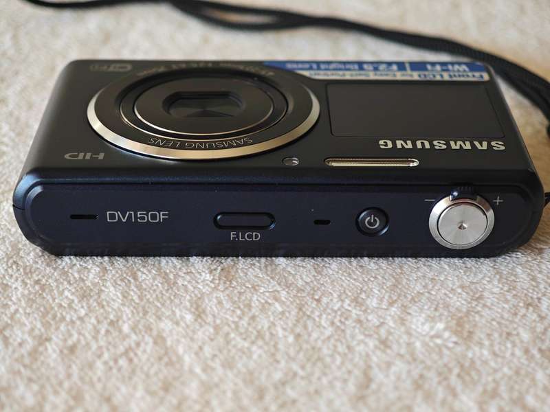 Samsung DV150F / Front LCD / 16.2MP / 5x Zoom - WiFi Compact Digital Camera