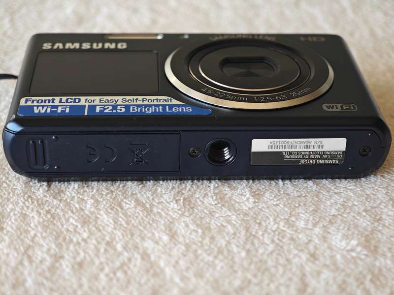 Samsung DV150F / Front LCD / 16.2MP / 5x Zoom - WiFi Compact Digital Camera