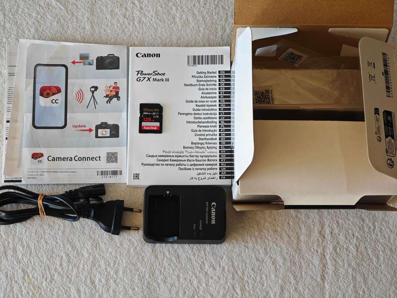 Canon PowerShot G7X Mark III 20.1MP / 24-100mm / f1.8-f2.8 - Digital Camera