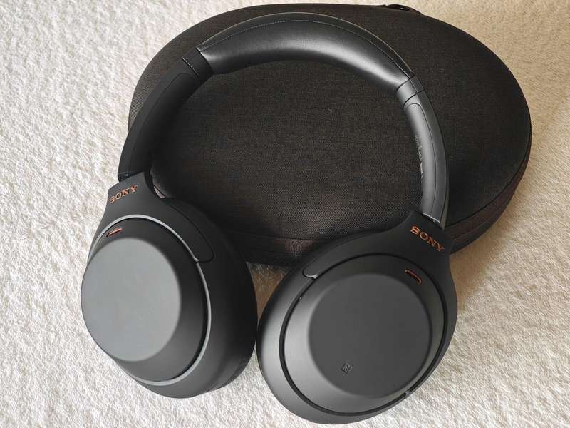 Sony WH-1000XM4 Wireless Noise Cancelling Headphones