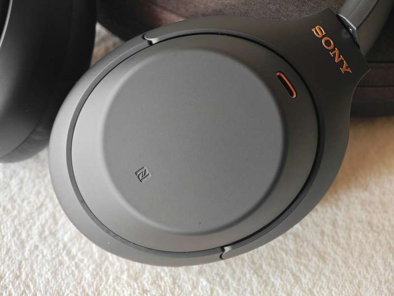 Sony WH-1000XM4 Wireless Noise Cancelling Headphones
