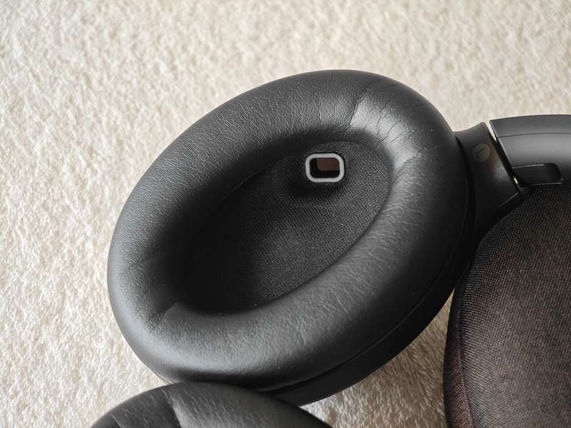 Sony WH-1000XM4 Wireless Noise Cancelling Headphones