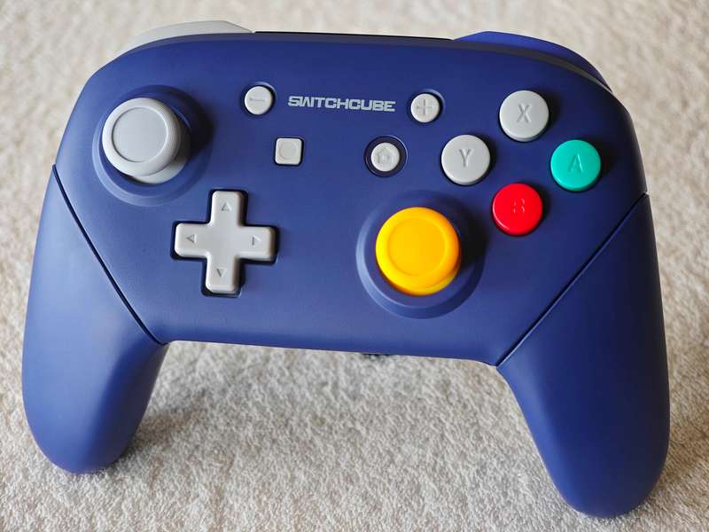 Nintendo Switch Pro Controller - Gamecube Themed