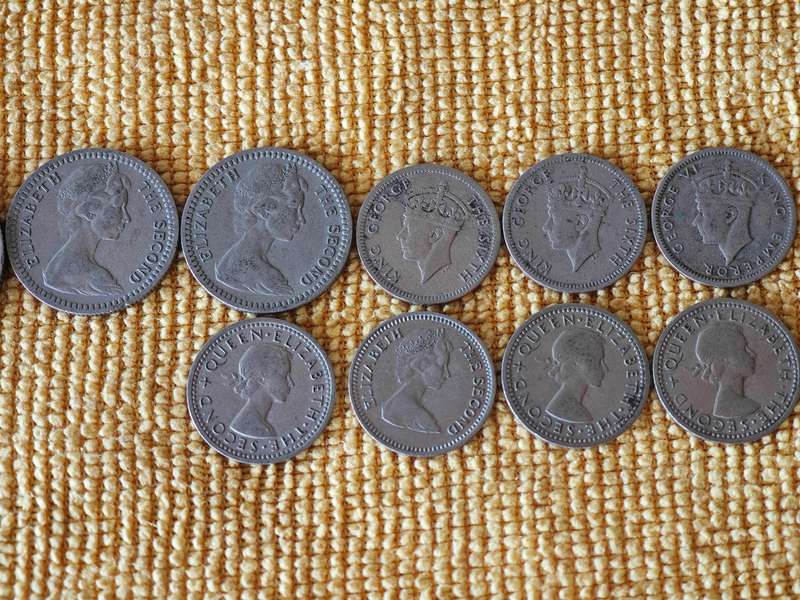 Various Zimbabwe coins and Rhodesia coins (21 coins total)