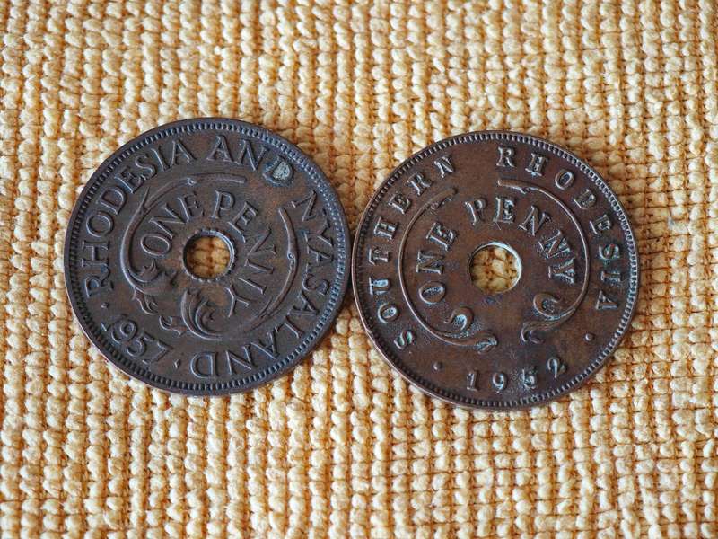 Various Zimbabwe coins and Rhodesia coins (21 coins total)