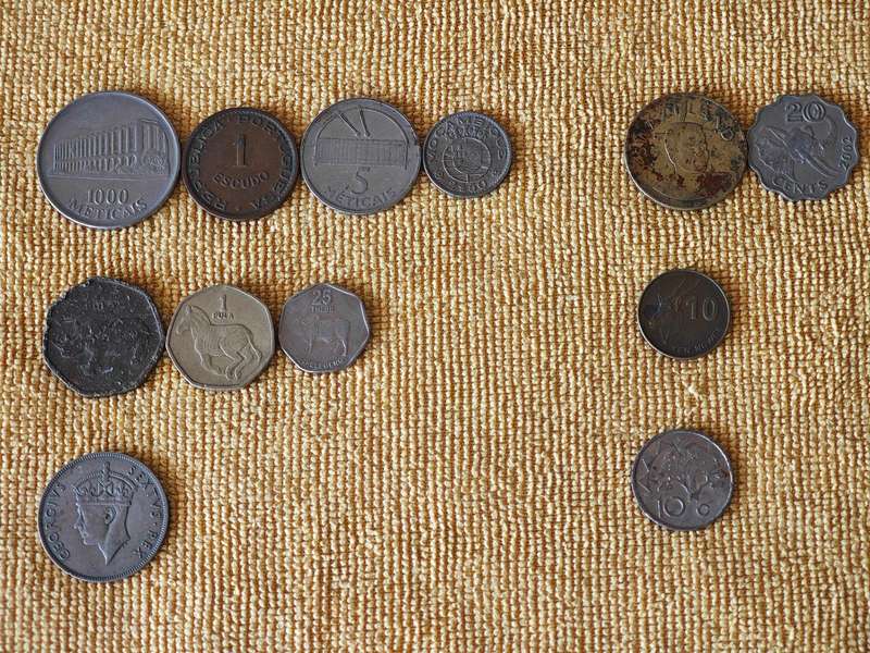 Various African Coins + 1 Banknote (12 coins total)