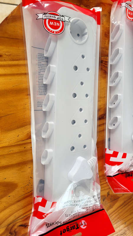 11way Multi plug with sockets     5 x units sold as 1 Lot