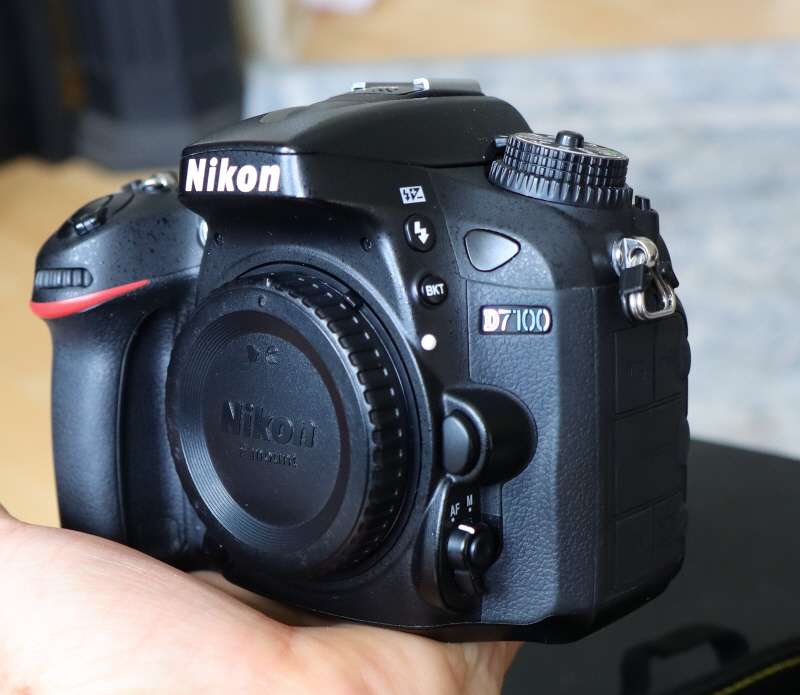 Nikon D7100 Body only in top condition, photos show exact item on sale.