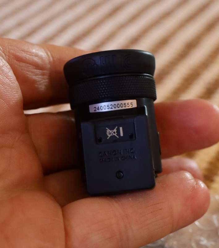 Canon M6 etc Mirrorless Electronic view finder